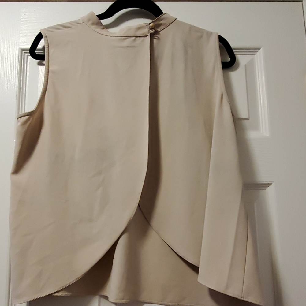 Top/Blouse - Picture 2 of 2